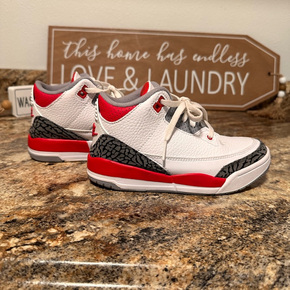 Nike Air Jordan 3 Retro Basketball Shoes